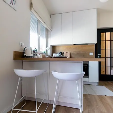Lina - Tia, Chic Appartement